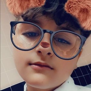 Meet your Posher, Evan